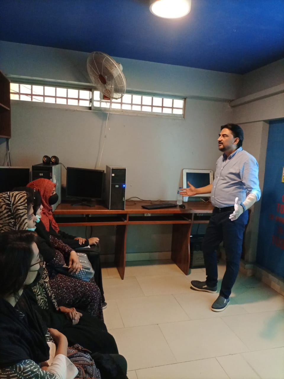 Seminar on “5P’s OF MARKETING MIX”